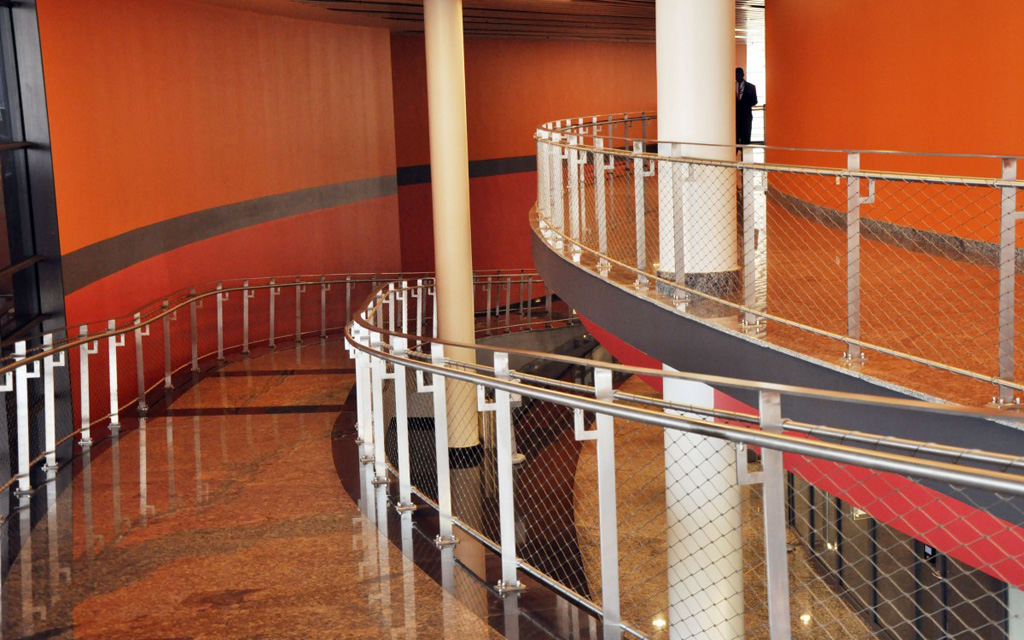 Kigali-Convention-Center_paslanmaz-celik-korkuluk-celik-ag_TSB1-2