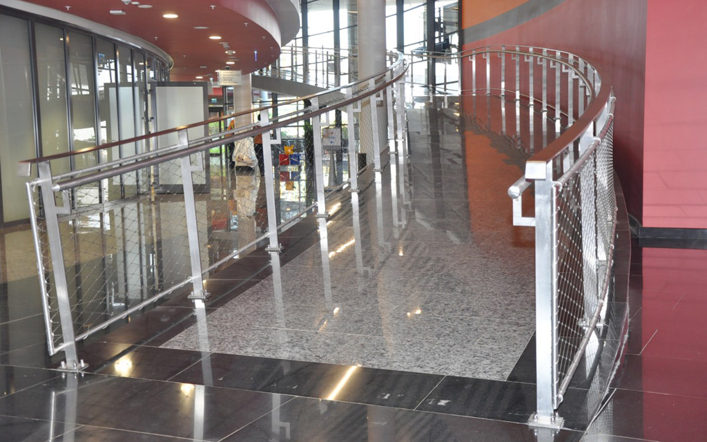 Kigali-Convention-Center_paslanmaz-celik-korkuluk-celik-ag_TSB1-5