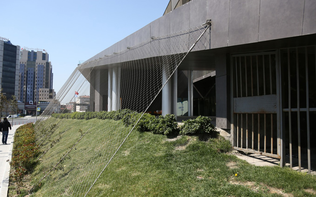 sisli-belediye-binasi-dis-cephe-yesillendirme_celik-ag_TSB1-10