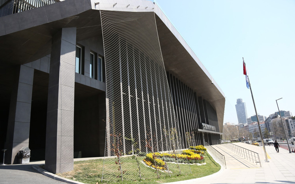 sisli-belediye-binasi-dis-cephe-yesillendirme_celik-ag_TSB1-6